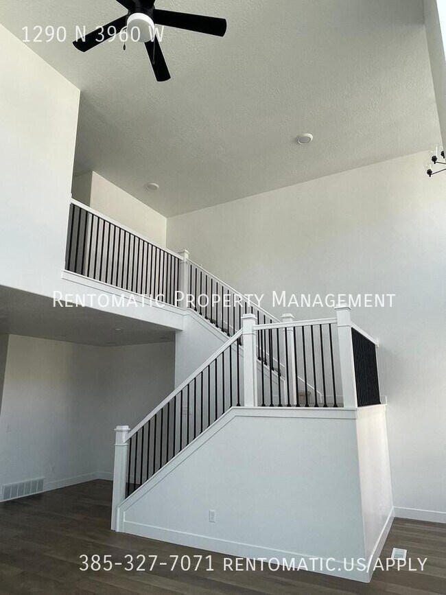 Building Photo - 1290 N 3960 W