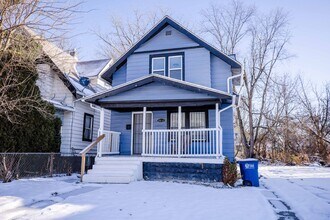 Building Photo - 2032 Elliott Ave