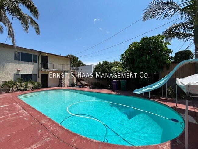 Foto del edificio - 5975 Myrtle Ave