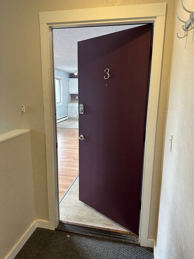 Foto del edificio - Heat Included! Heated Storage, 2 Bedroom/1...
