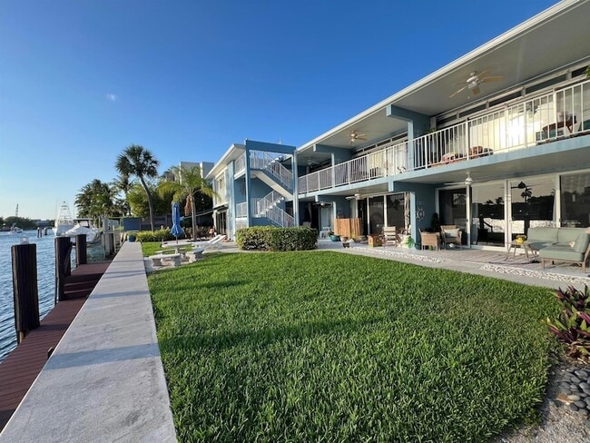 Building Photo - 55 NE Spanish Trail Unit 2040