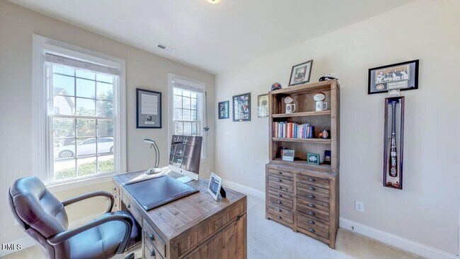 Building Photo - 401 Waverly Hills Dr