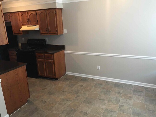 Foto del edificio - 4210 Meadow Valley Dr E