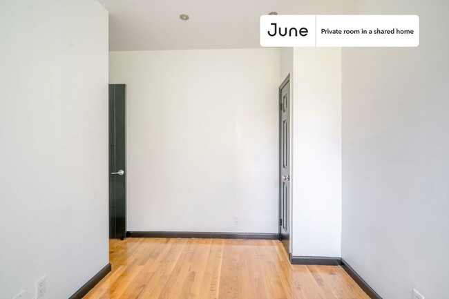 Foto del edificio - Room in Shared 3 bed/2 bath home