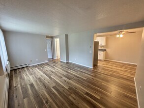 Building Photo - Capitol View Apartments