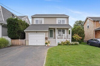 Building Photo - 121 Howard St