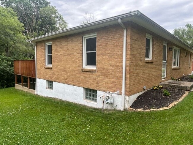 Building Photo - COMING SOON! Beautiful 4 Bedroom Home in N...