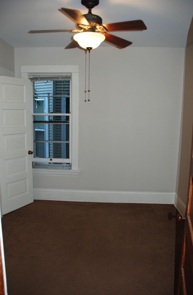 Building Photo - 1427 Williamson St