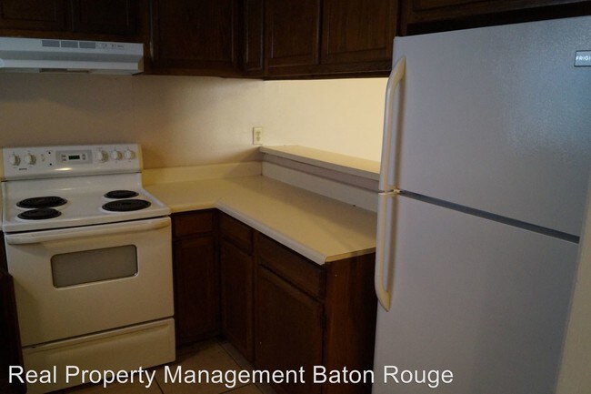 Building Photo - 15874 S Sunderland Ave