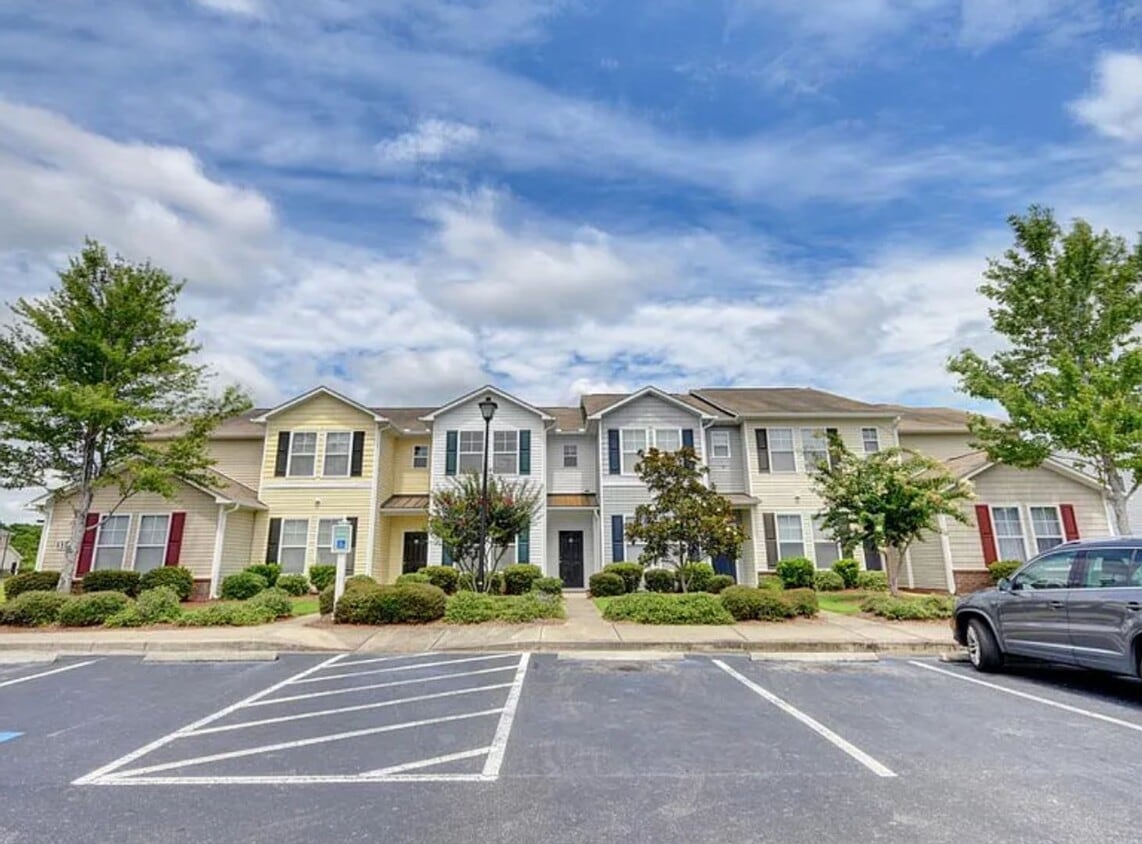 Primary Photo - Spacious 3BR/3BA Townhome in Kiskadee Parke