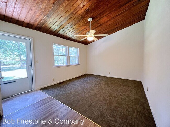 Building Photo - 3 br, 1.5 bath House - Mt. View Rd. 2158