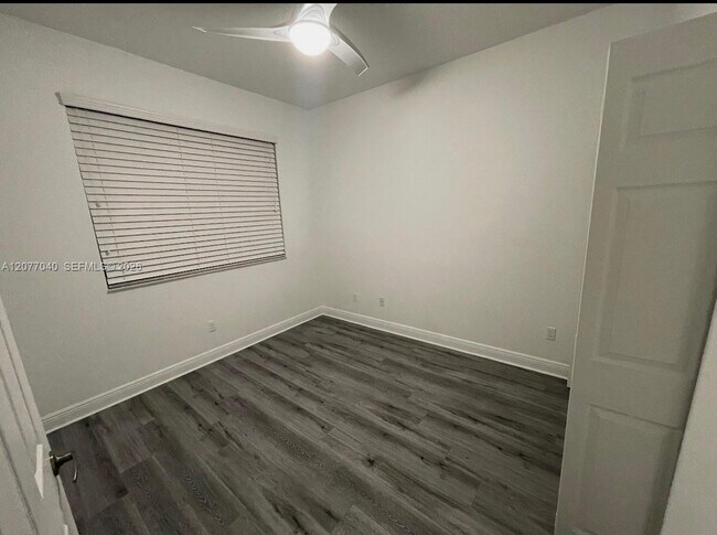 Foto del edificio - 2850 SW 119th Way