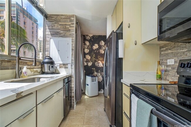 Photo - 444 Nahua Street Unit 703 House