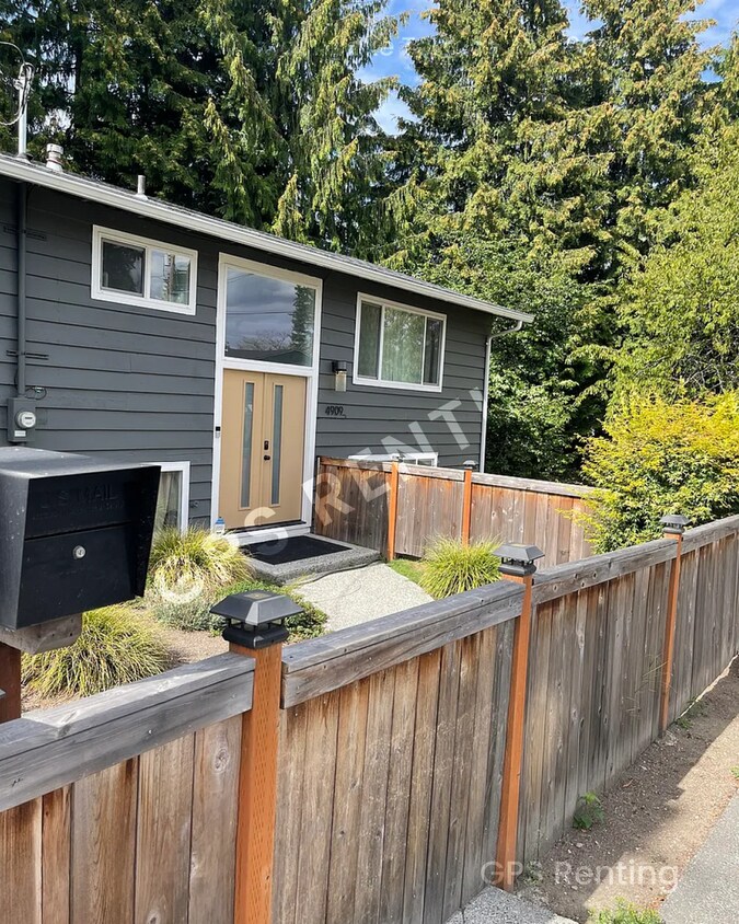 Foto principal - 4909 216th Pl SW
