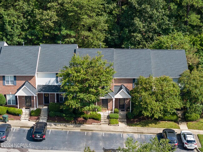 Building Photo - 9024 Grassington Way