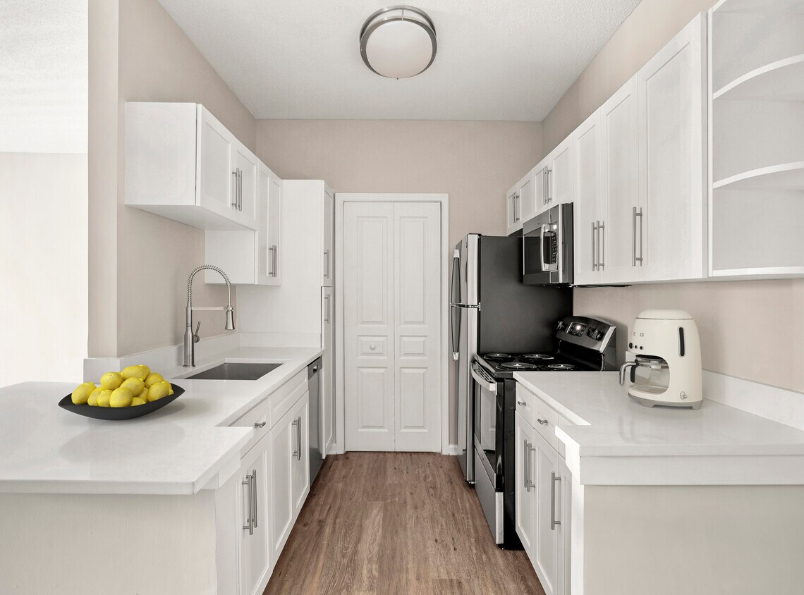 Bell Brookfield Apartments 815 E Butler Rd Greenville, SC