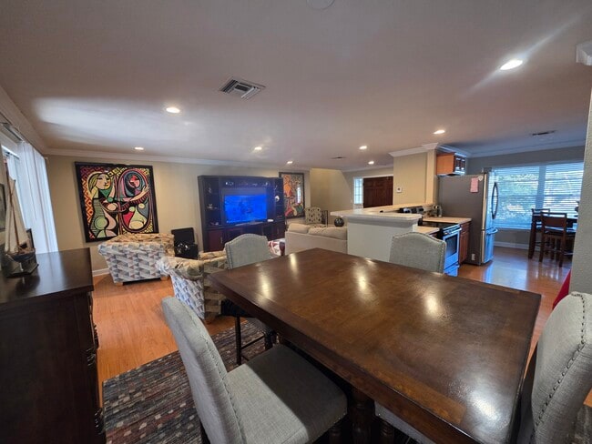 Building Photo - Beautiful Sweetwater Property