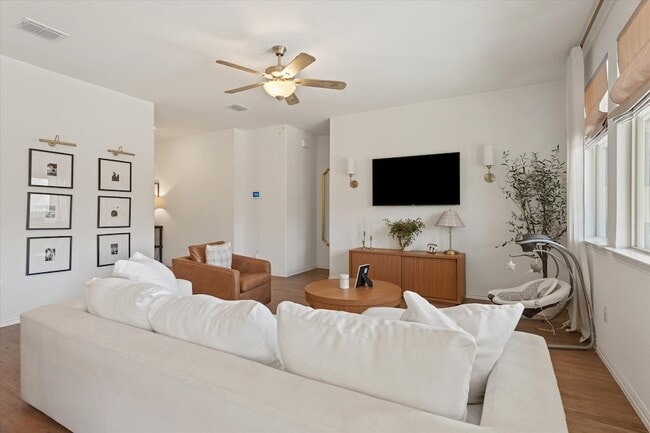 Building Photo - 5028 Waterway Dr