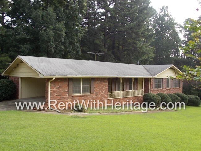 Building Photo - WOW!!!!!...GORGEOUS BRICK RANCH WITH FULL ...