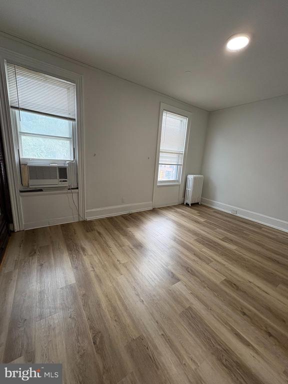 Foto del edificio - 2129 Spring Garden St