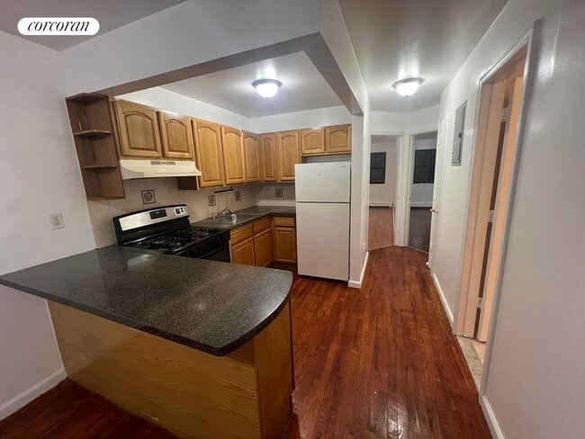 Building Photo - 407 Kosciuszko St