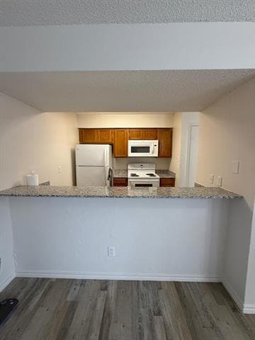 Foto del edificio - 9807 Walnut St