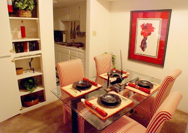 Foto del edificio - 8990 Richmond Ave.