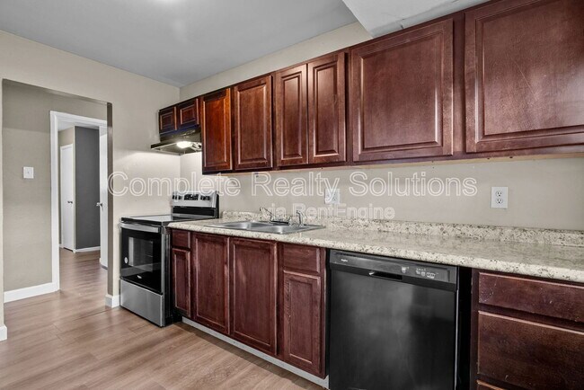 Building Photo - 10720 Spring Garden Dr