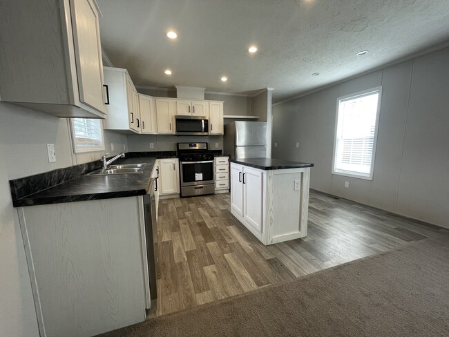 Foto del edificio - 16185 Notre Dame St