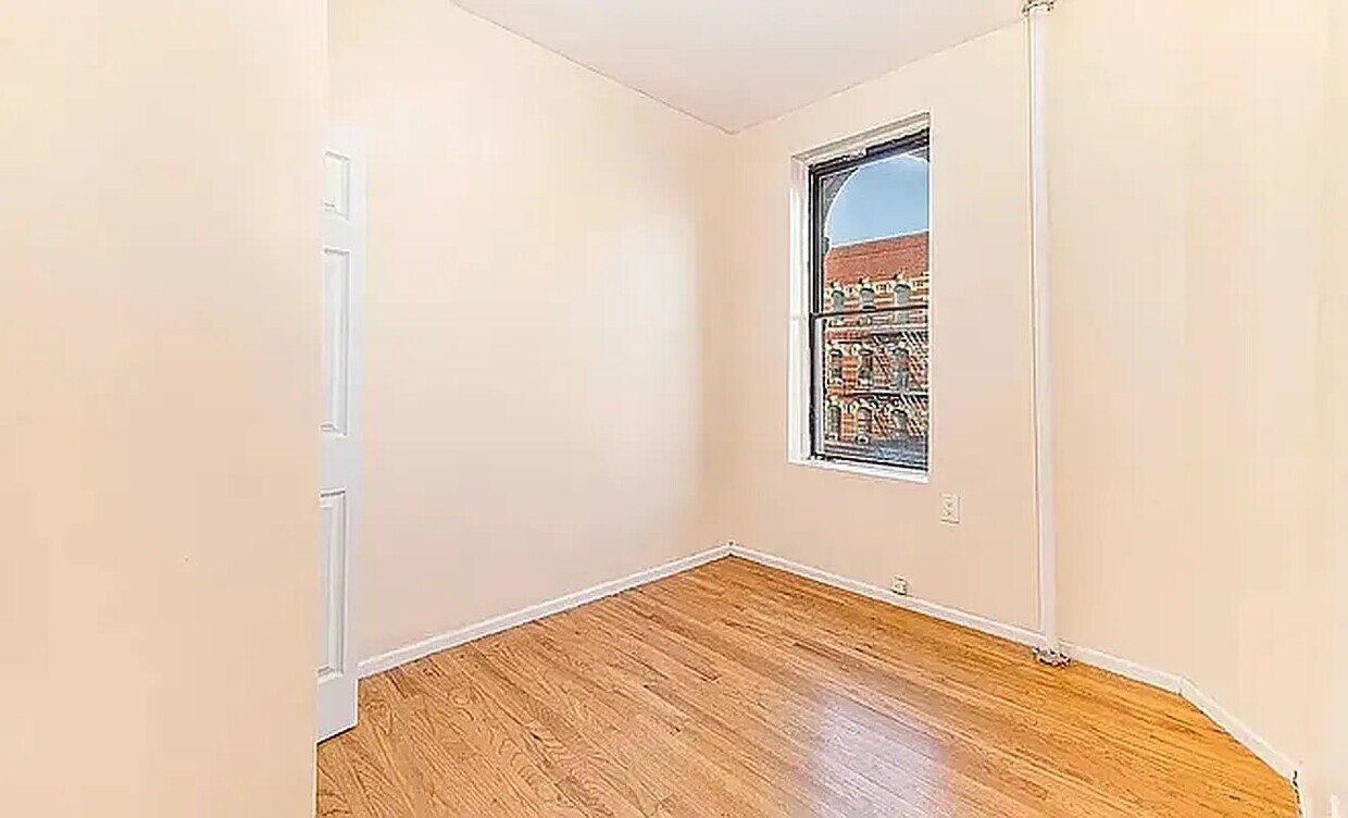 Foto del edificio - 133 Loisaida Ave