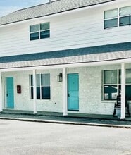 Building Photo - 900 E Estates Blvd