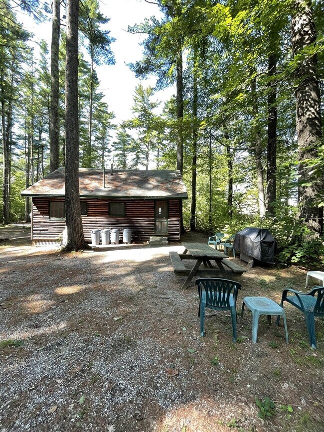Foto del edificio - 90 Sandy Cove Rd