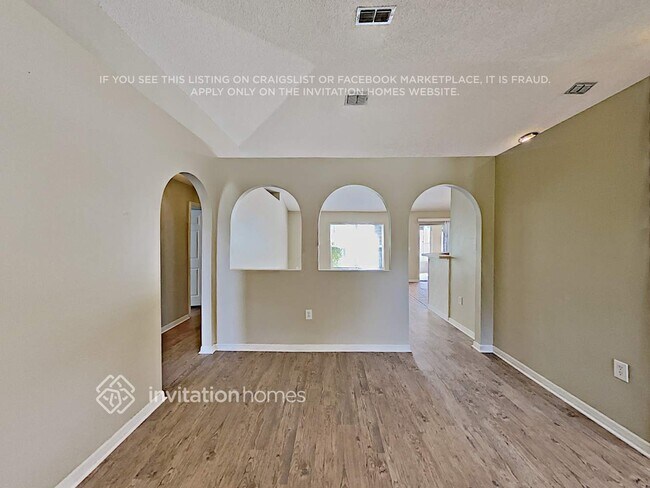 Foto del edificio - 5920 Ackard Ave