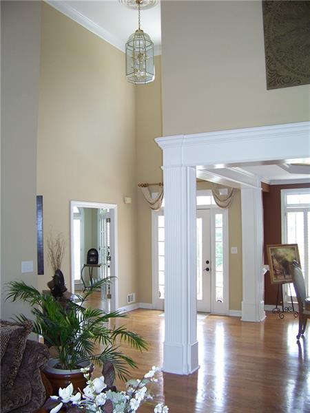 Building Photo - 325 Laurel Oak Dr