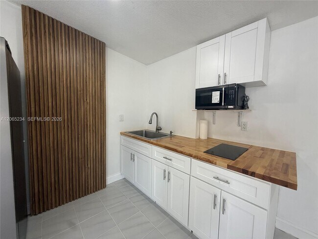Foto del edificio - 8805 SW 43rd Terrace