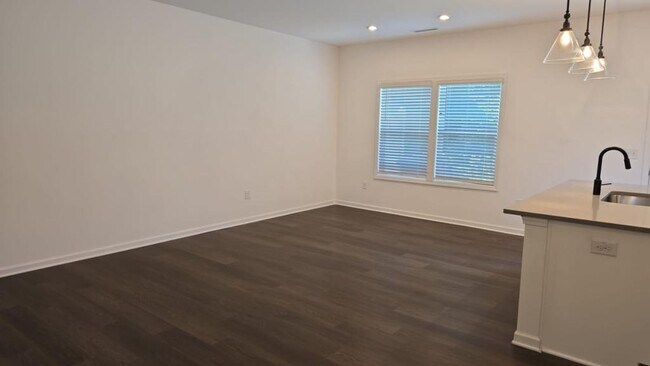 Foto del edificio - 3315 Oak Pass Dr