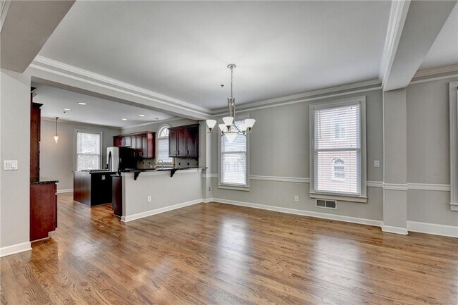 Building Photo - 486 Vinings Estates Dr SE
