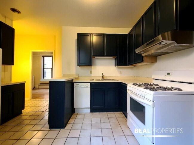 Foto del edificio - 2 bedroom in CHICAGO IL 60610