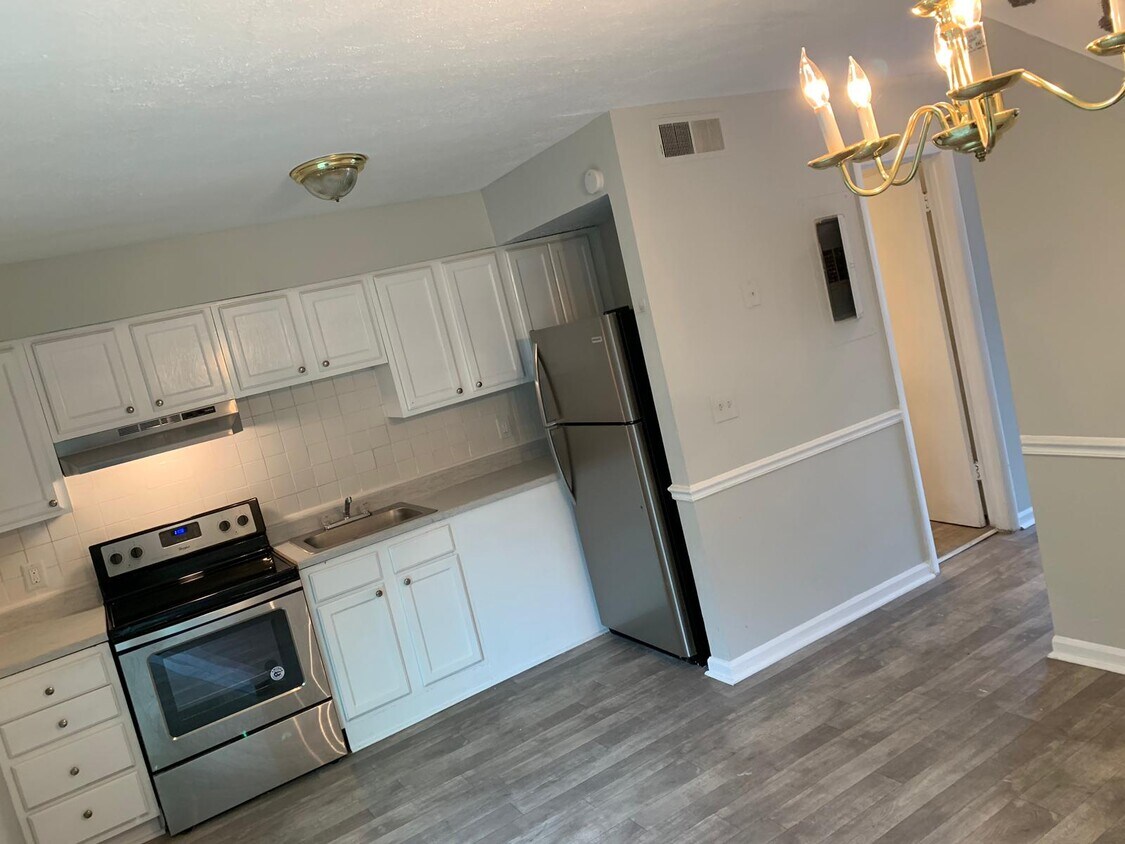 2700 Camp Creek Pkwy, College Park, GA 30337 Apartments in College