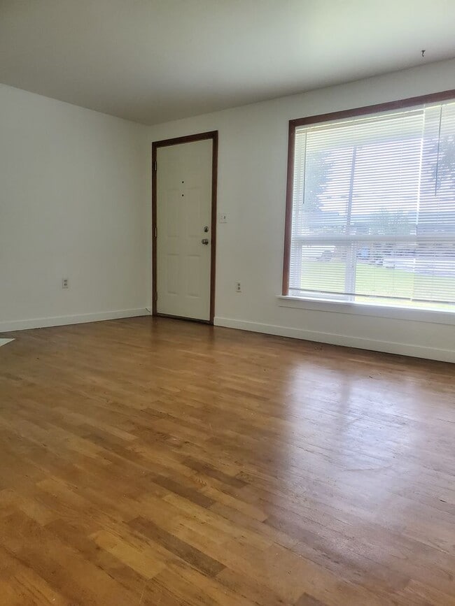 Building Photo - 17120 Spanaway Loop Rd S