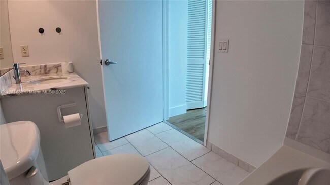 Foto del edificio - 950 Brickell Bay Dr