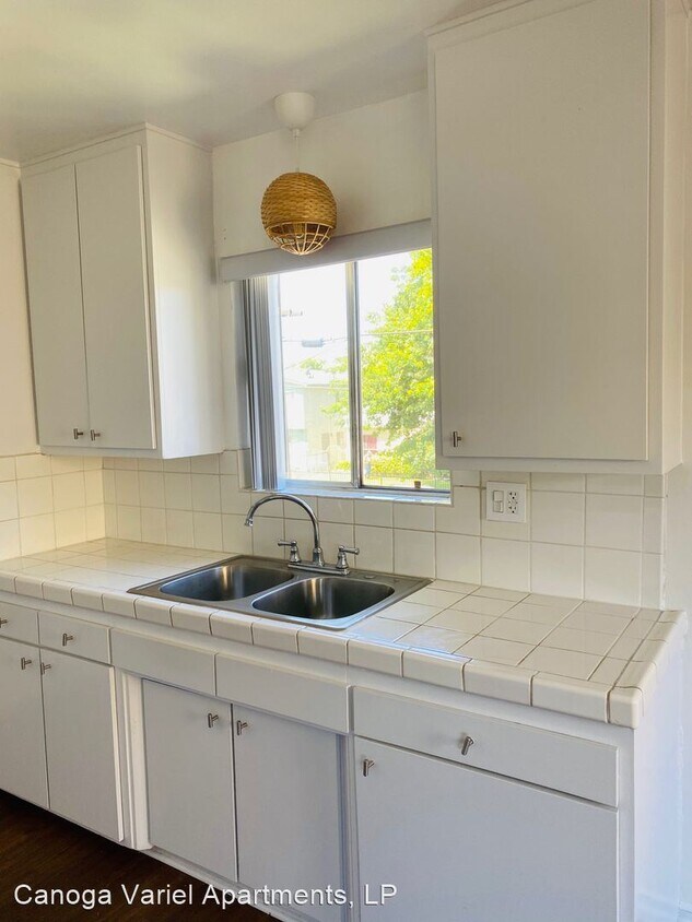 Foto principal - 7321 Variel Ave