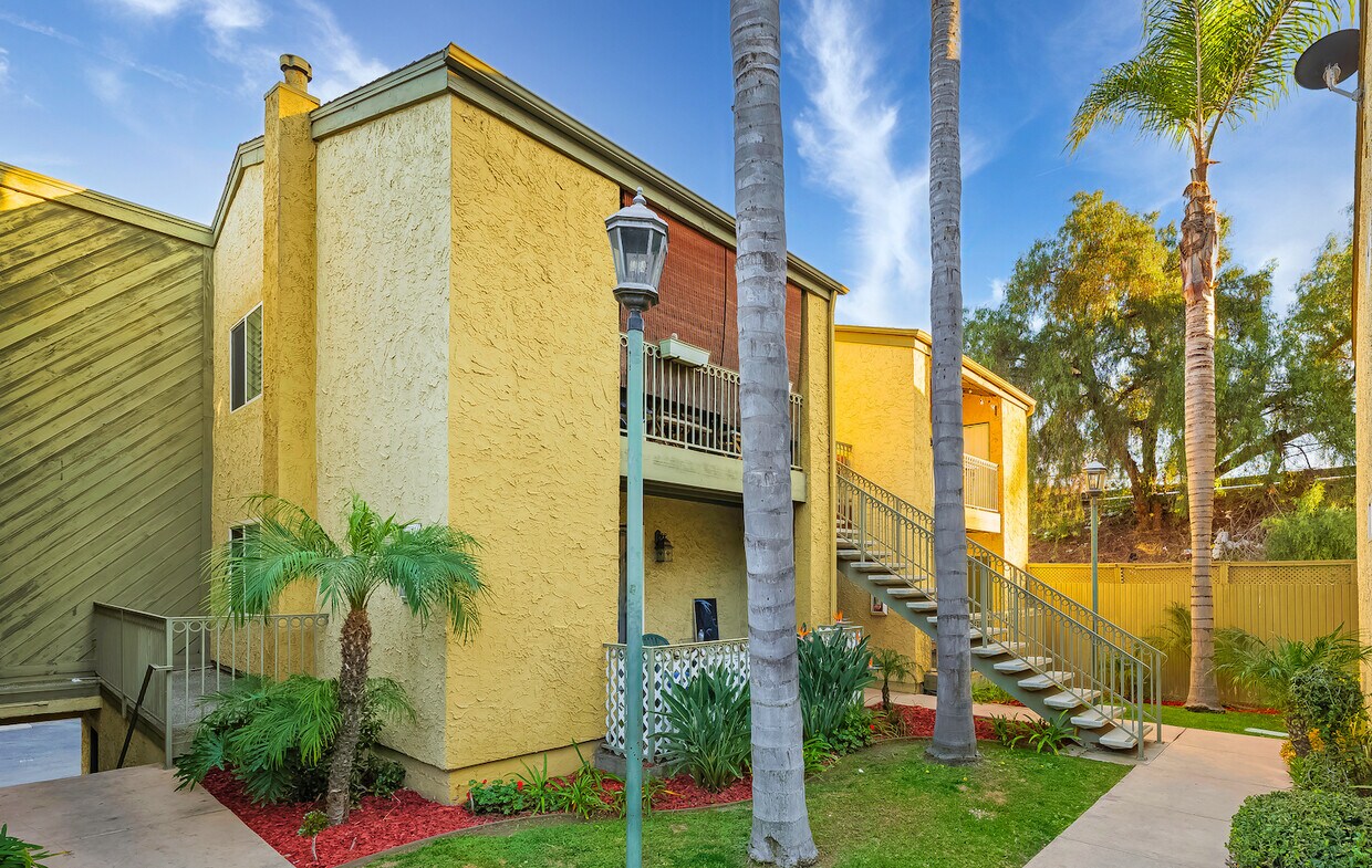 4013 Oakcrest Dr, San Diego, CA 92105 Townhome Rentals in San Diego