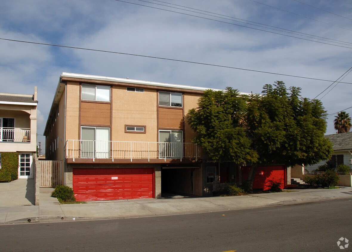 Primary Photo - Fountainhead Apartments