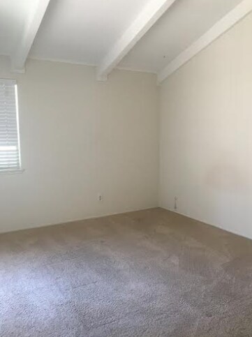 Building Photo - 19116 Vineyard Ln