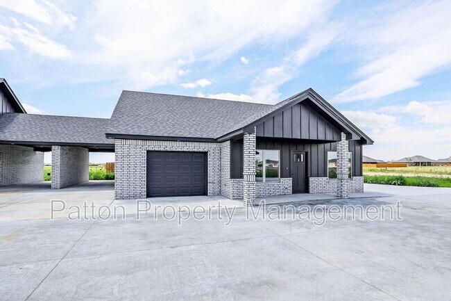 Building Photo - 8889 Redbud Rd