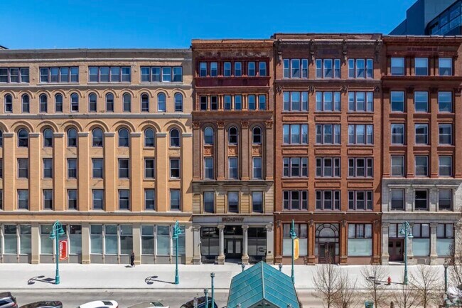 Foto del edificio - 234 N Broadway