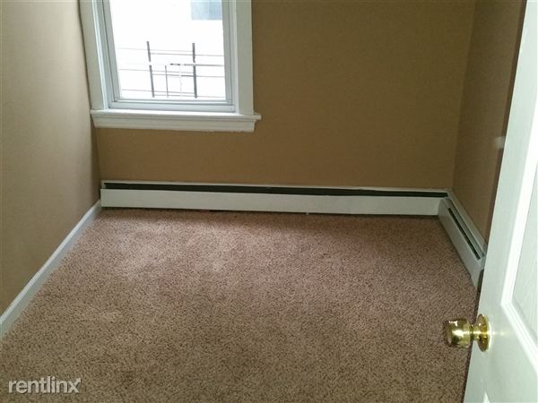 Building Photo - 79 N 4th St