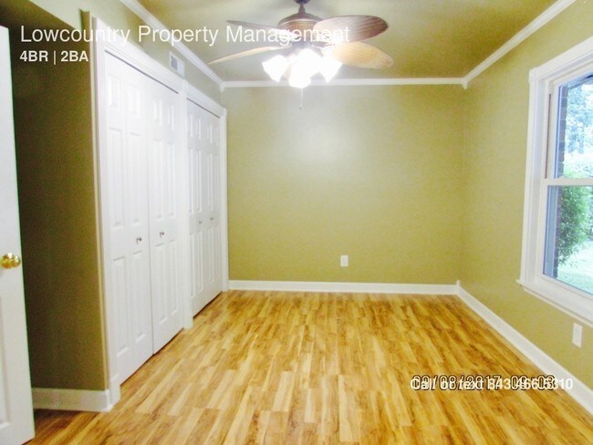 Foto del edificio - 110 Aylesbury Rd