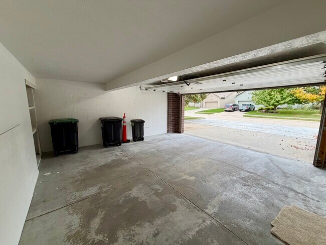 Foto del edificio - 4216 S 179th St